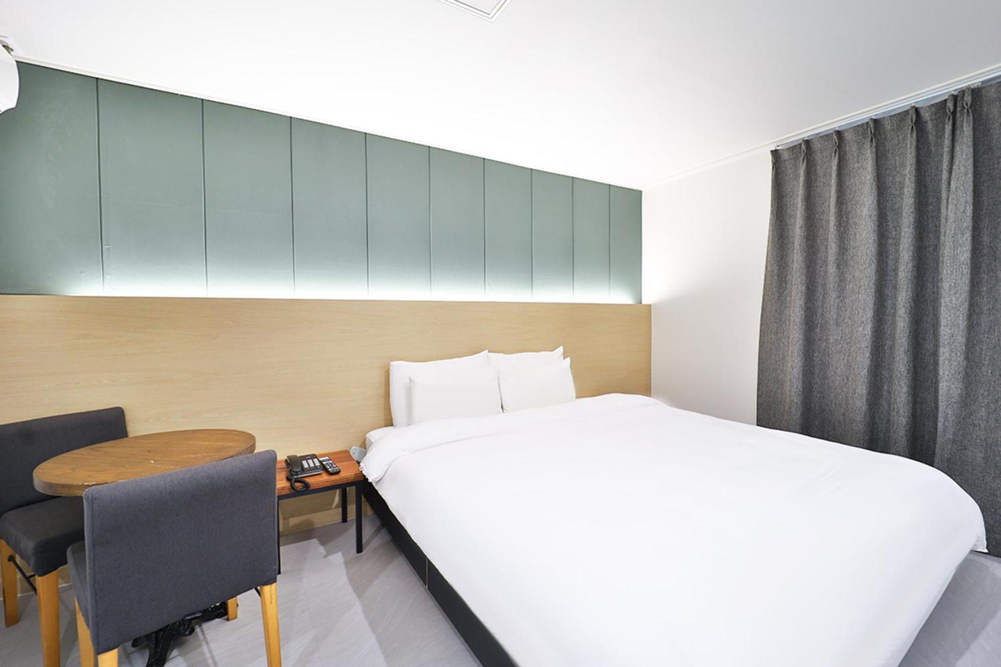 Calm Rest Hotel Busan Sasang Eksteriør billede